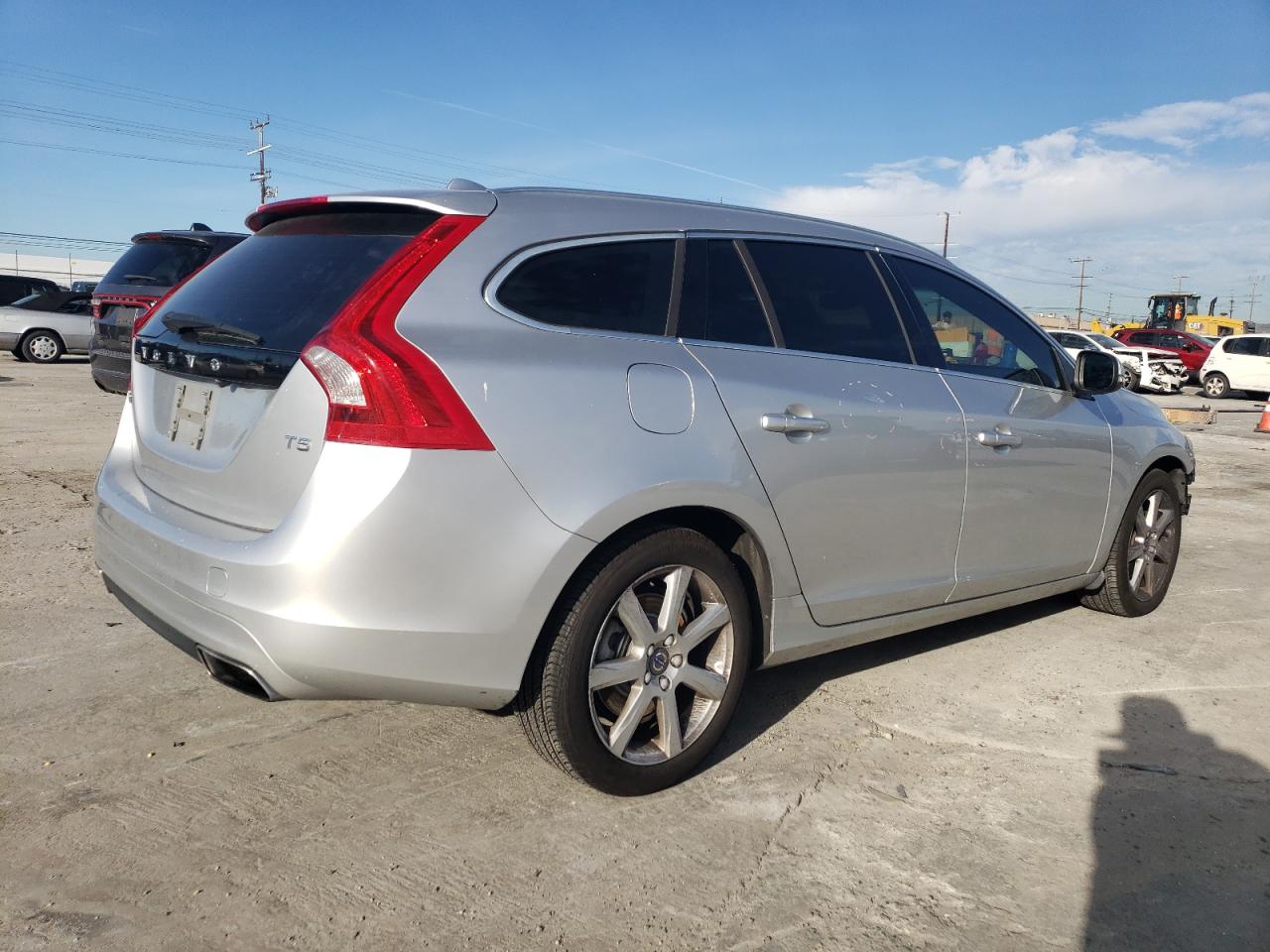 2017 Volvo V60 VIN YV140MEK9H1372844 Copart auction photo, front end damage thumbnail 3