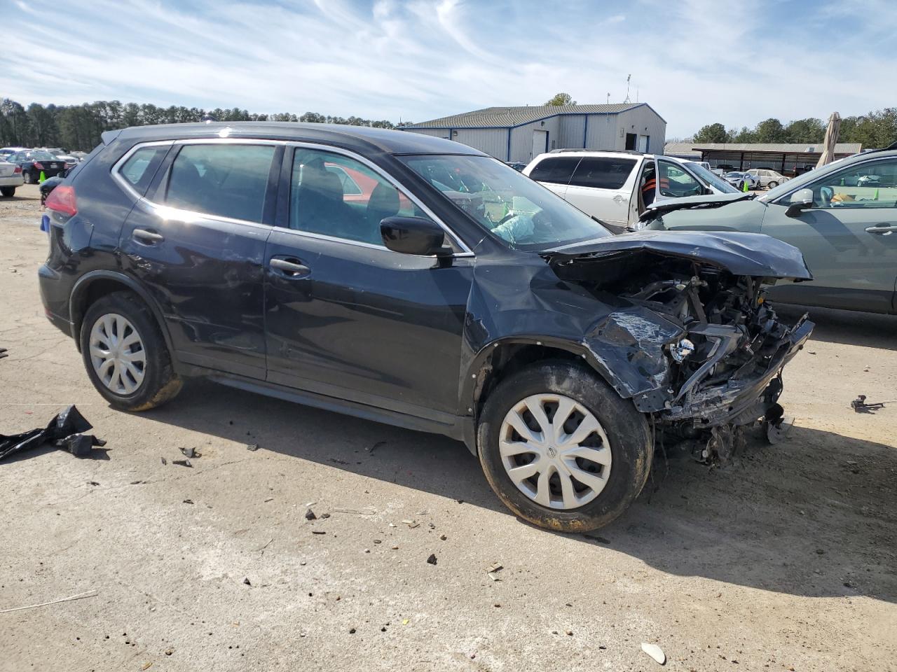 2020 Nissan Rogue VIN 5N1AT2MT4LC777954 Copart auction photo, front end / minor dent/scratches damage thumbnail 4