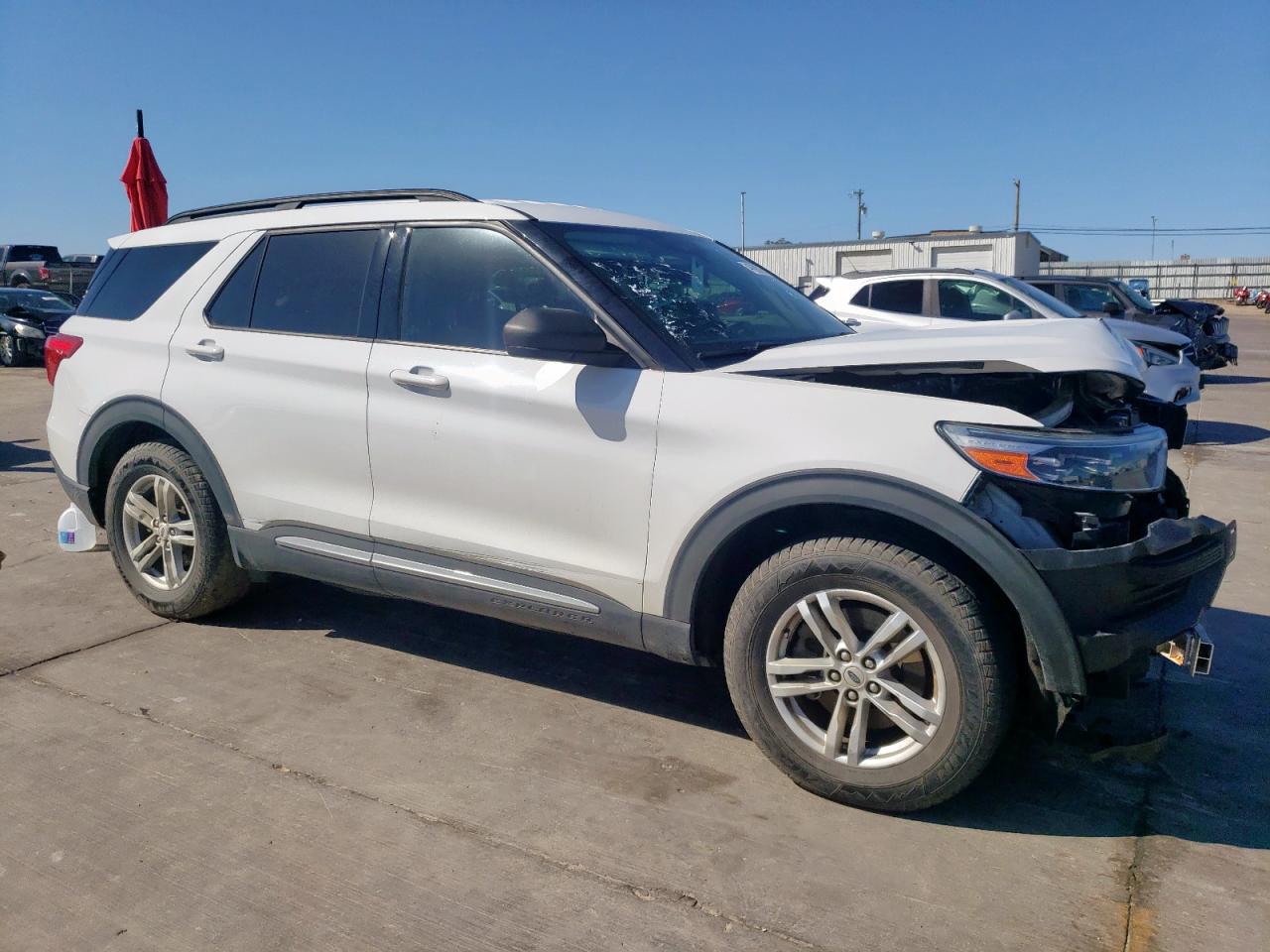 2020 Ford Explorer VIN 1FMSK7DH1LGA14153 Copart auction photo, front end damage thumbnail 4