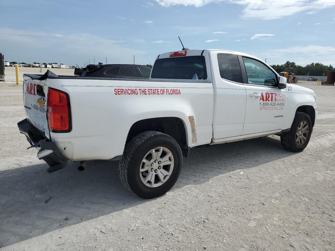 2015 Chevrolet Colorado VIN 1GCHSBEA4F1143465 Copart auction photo, rear end / minor dent/scratches damage thumbnail 3