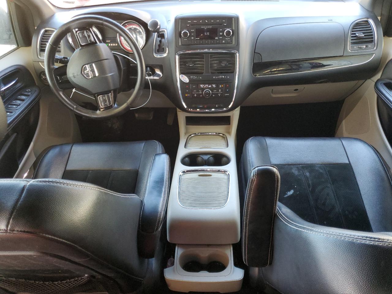 2015 Dodge Caravan VIN 2C4RDGCG1FR690871 Copart auction photo, front end damage thumbnail 8