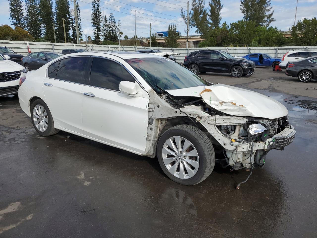 2014 Honda Accord VIN 1HGCR3F83EA027746 Copart auction photo, front end damage thumbnail 4