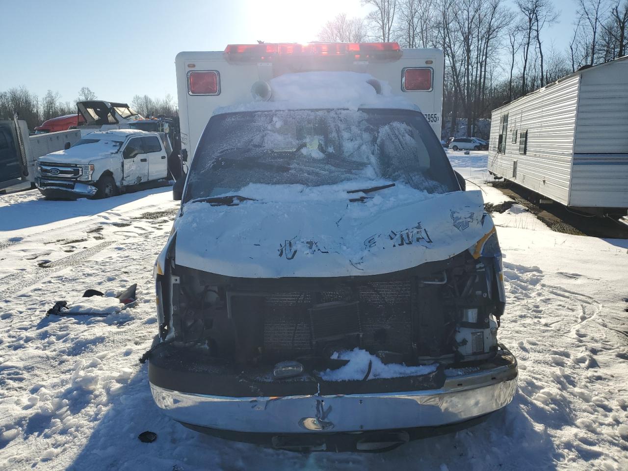 2010 Chevrolet Express VIN 1GB6G2B6XA1126210 Copart auction photo, front end damage thumbnail 5