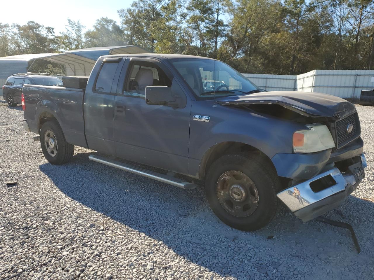2004 Ford F-150 VIN 1FTRX12W44NC22849 Copart auction photo, front end / minor dent/scratches damage thumbnail 4