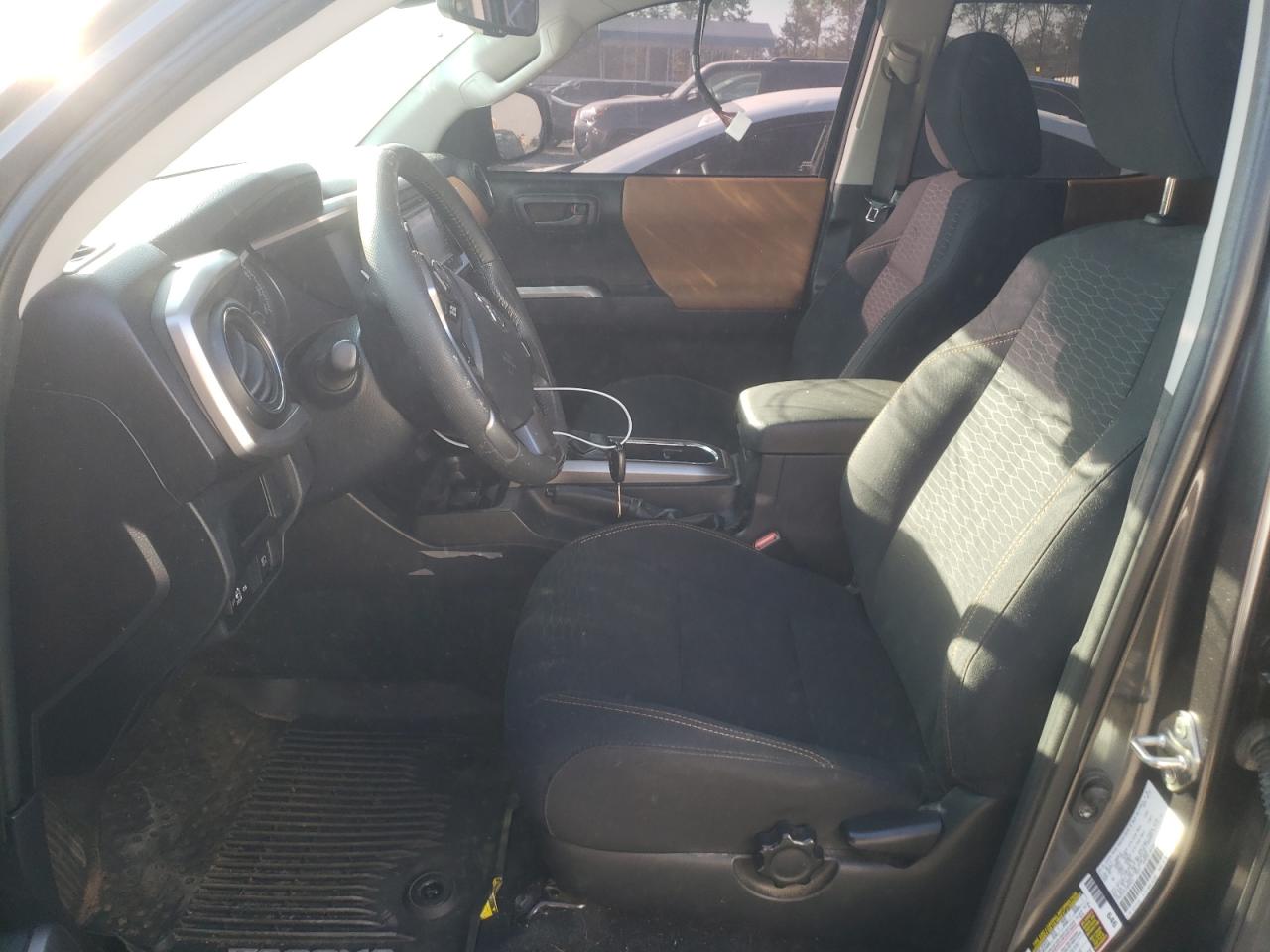 2018 Toyota Tacoma VIN 3TMAZ5CN3JM058424 Copart auction photo, top/roof damage thumbnail 7