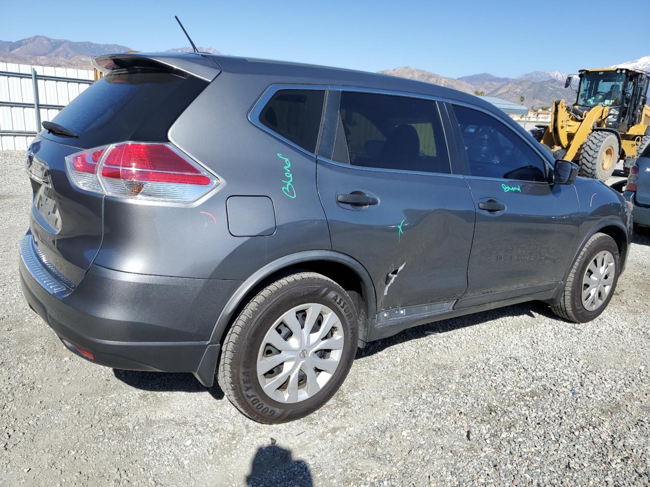 2016 Nissan Rogue VIN JN8AT2MTXGW029545 Copart auction photo, side / rear end damage thumbnail 3