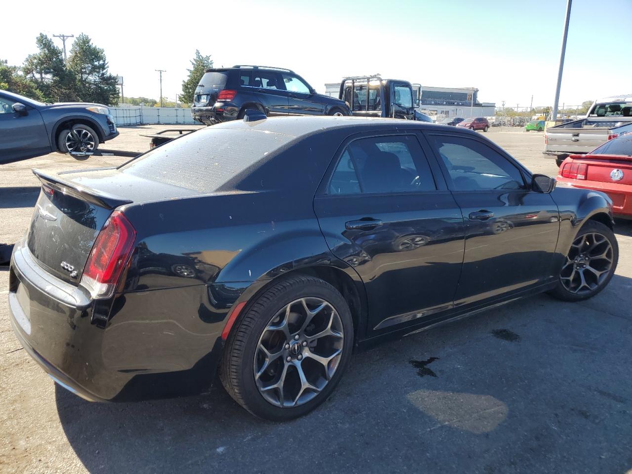 2018 Chrysler 300 VIN 2C3CCABT4JH160059 Copart auction photo, front end damage thumbnail 3