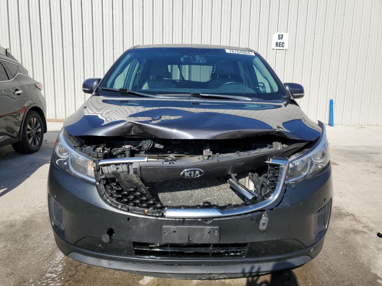 2018 KIA Sedona VIN KNDMB5C12J6376341 Copart auction photo, front end damage thumbnail 5