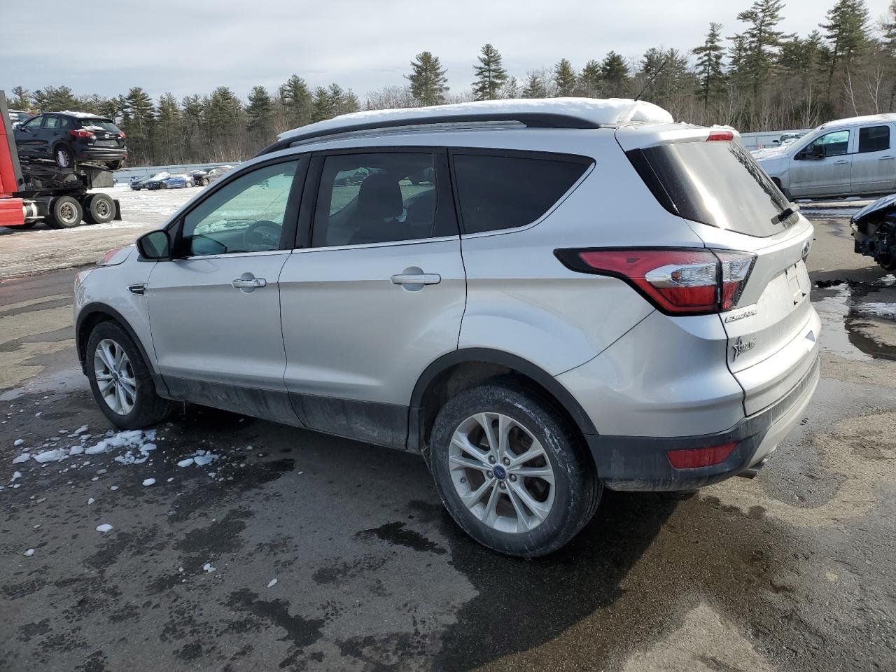 2017 Ford Escape VIN 1FMCU0G97HUE30341 Copart auction photo, front end damage thumbnail 2