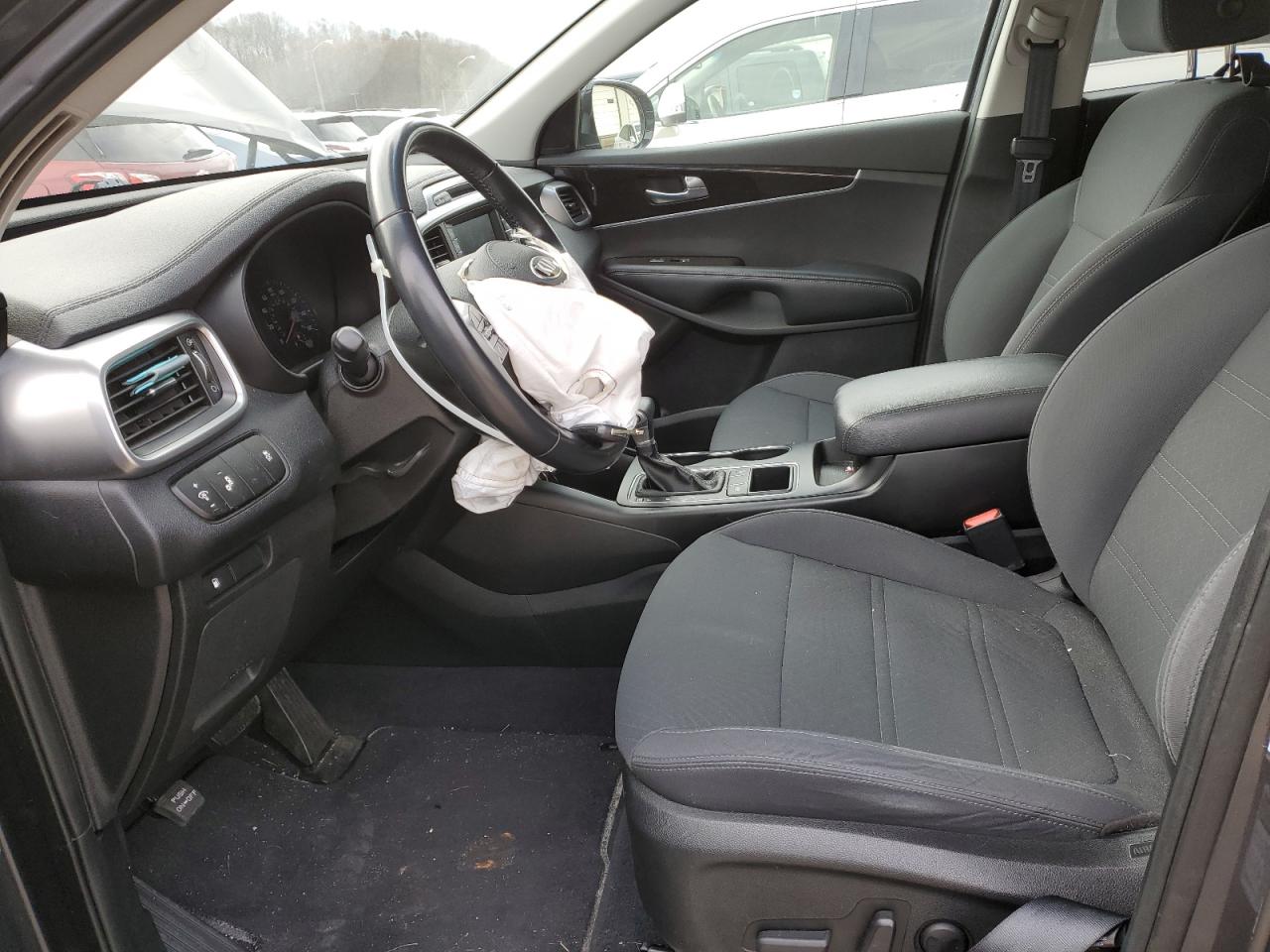 2019 KIA Sorento VIN 5XYPG4A31KG541050 Copart auction photo, front end damage thumbnail 7