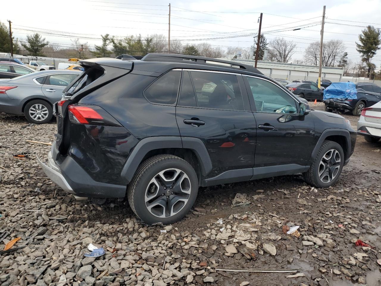 2021 Toyota RAV 4 VIN 2T3J1RFV3MW161789 Copart auction photo, rear end damage thumbnail 3