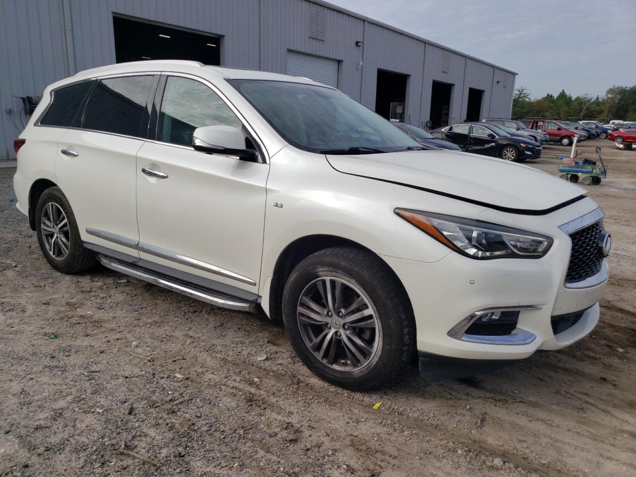 2017 Infiniti QX60 VIN 5N1DL0MN3HC554928 Copart auction photo, front end / minor dent/scratches damage thumbnail 4
