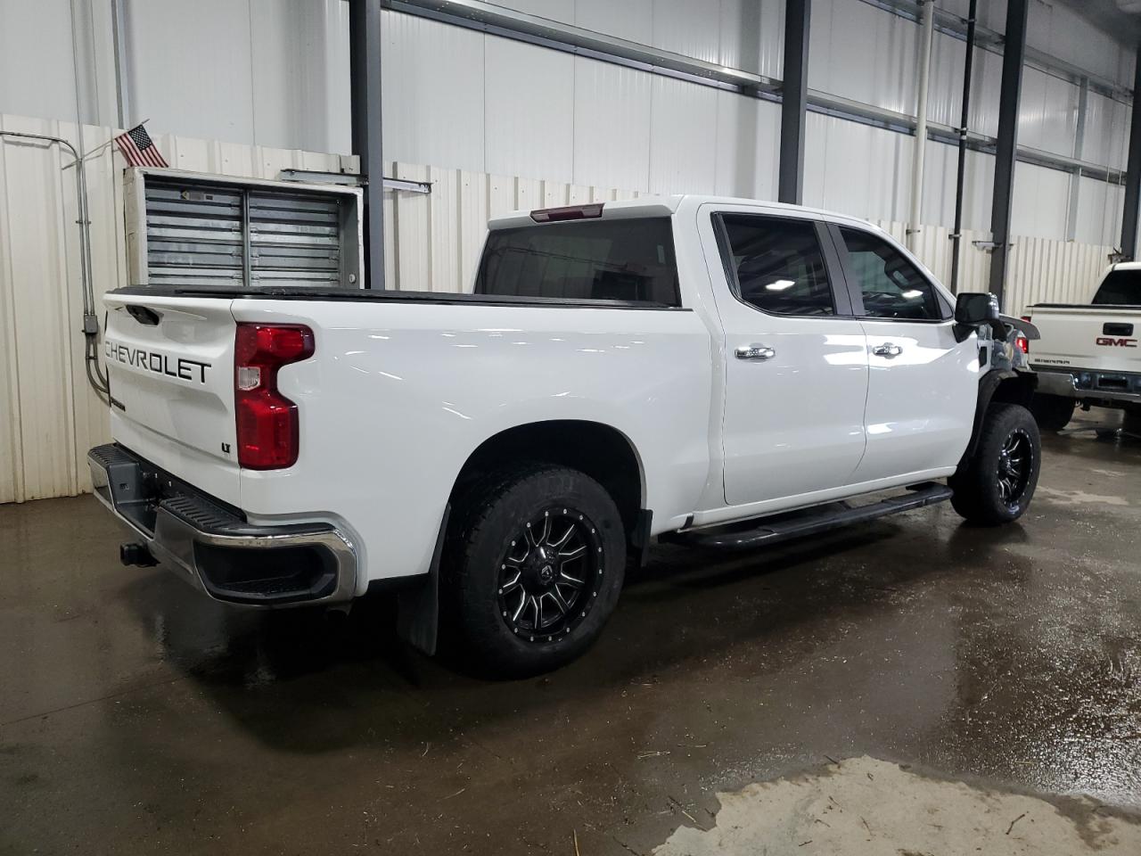 2020 Chevrolet Silverado VIN 1GCUYDED2LZ295244 Copart auction photo, front end damage thumbnail 3