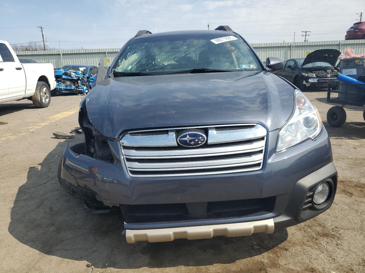 2014 Subaru Outback VIN 4S4BRBMCXE3267470 Copart auction photo, front end / side damage thumbnail 5