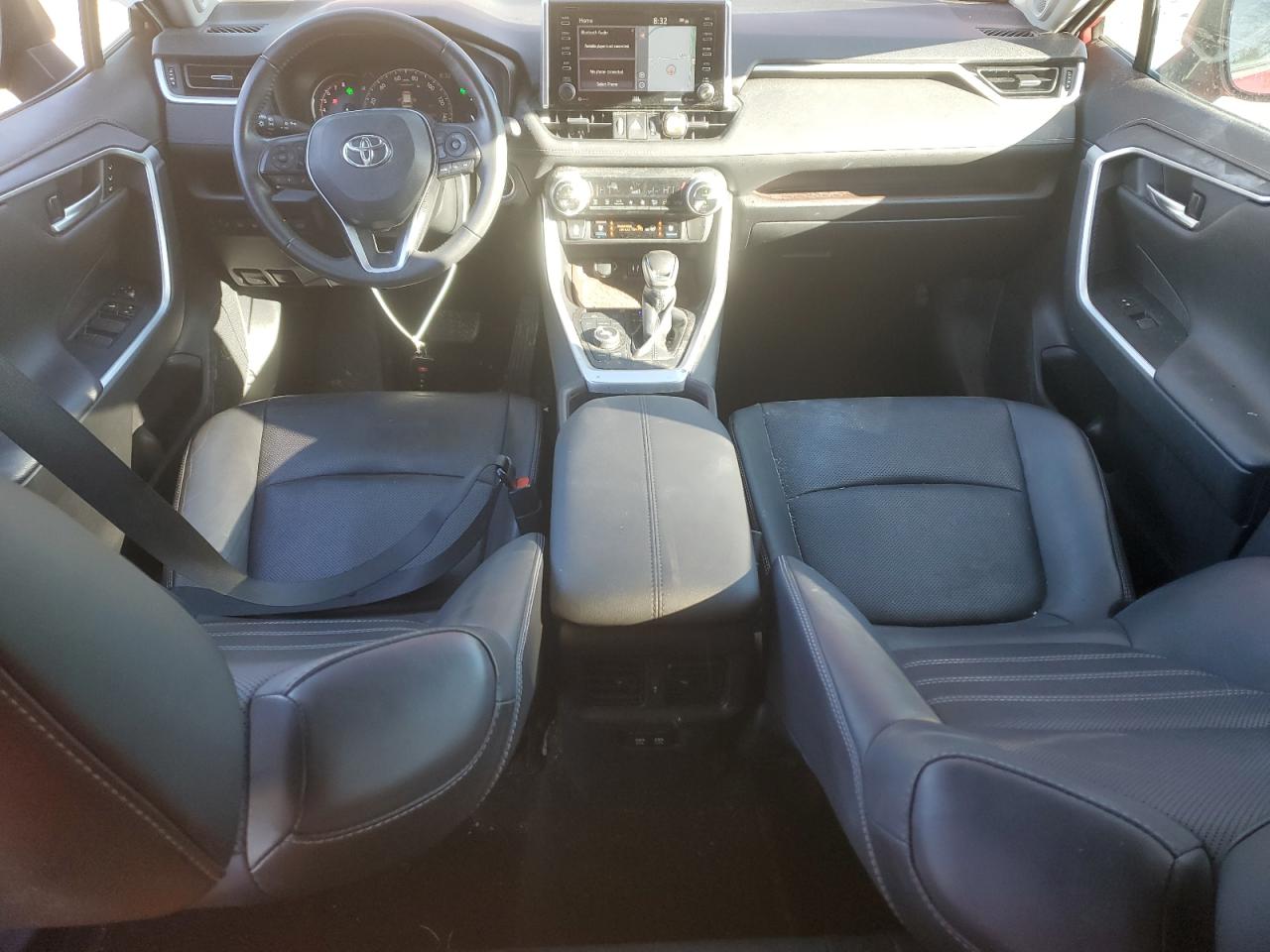 2019 Toyota RAV 4 VIN 2T3N1RFV1KC017934 Copart auction photo, side / rear end damage thumbnail 8