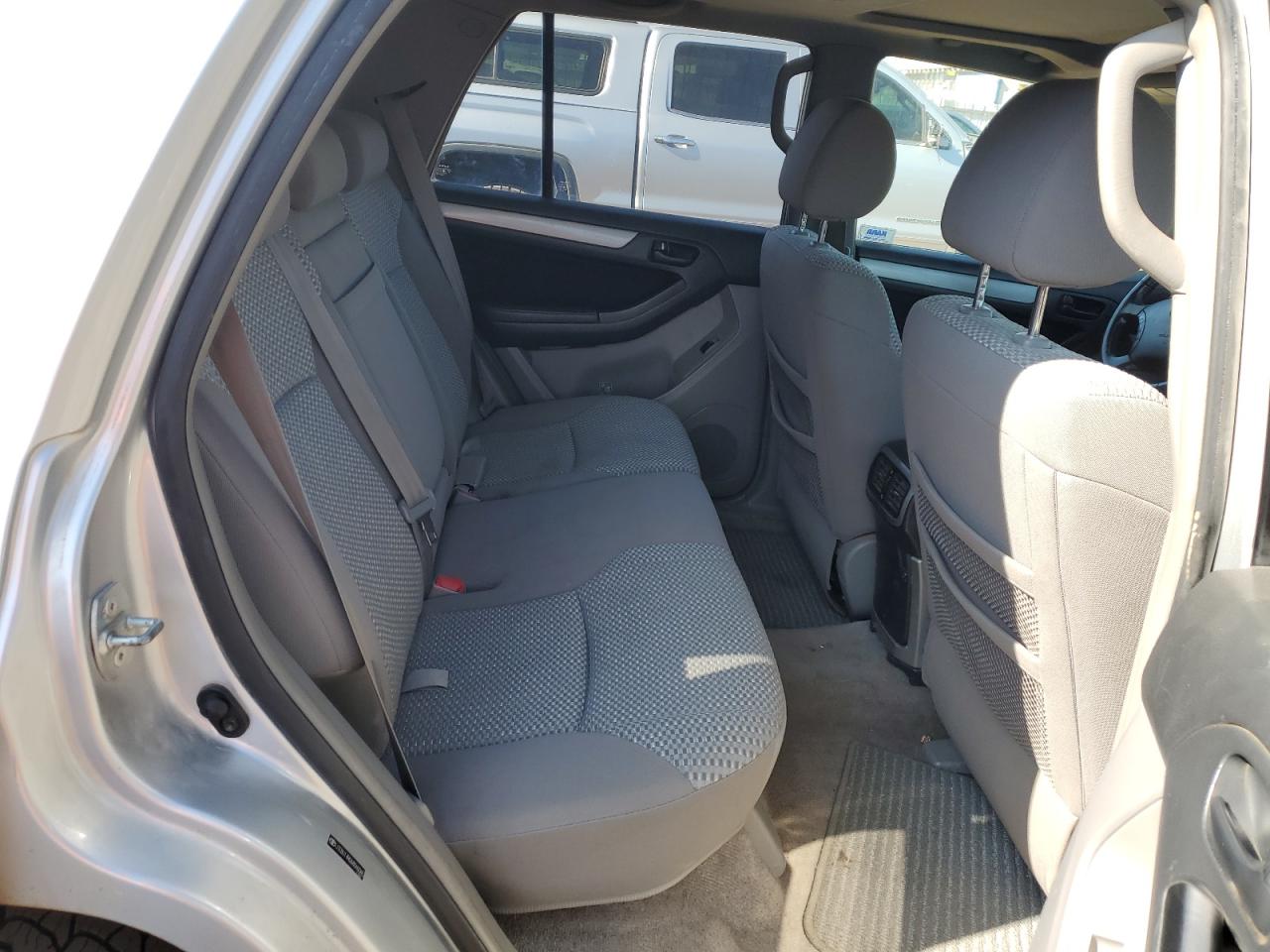 2006 Toyota 4Runner VIN JTEBU14R068060085 Copart auction photo, front end damage thumbnail 11