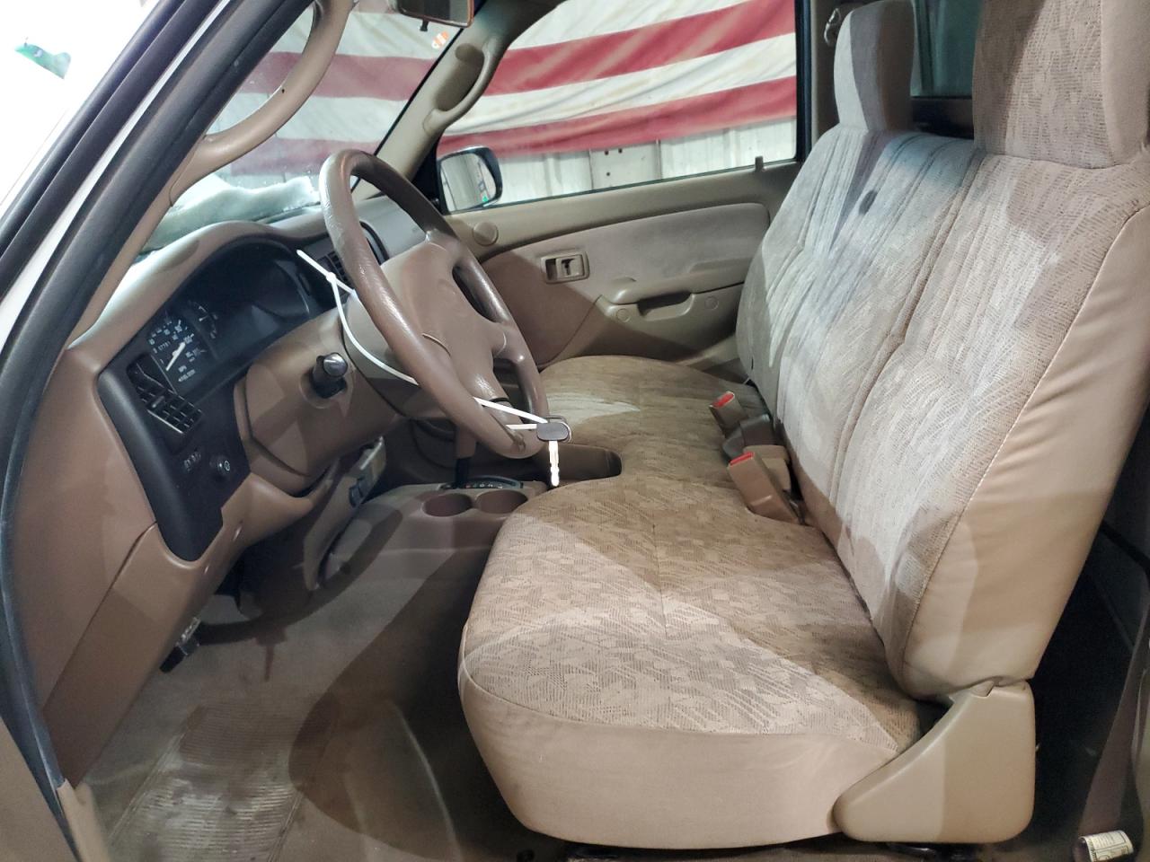 2004 Toyota Tacoma VIN 5TENL42N94Z436252 Copart auction photo, front end / minor dent/scratches damage thumbnail 7
