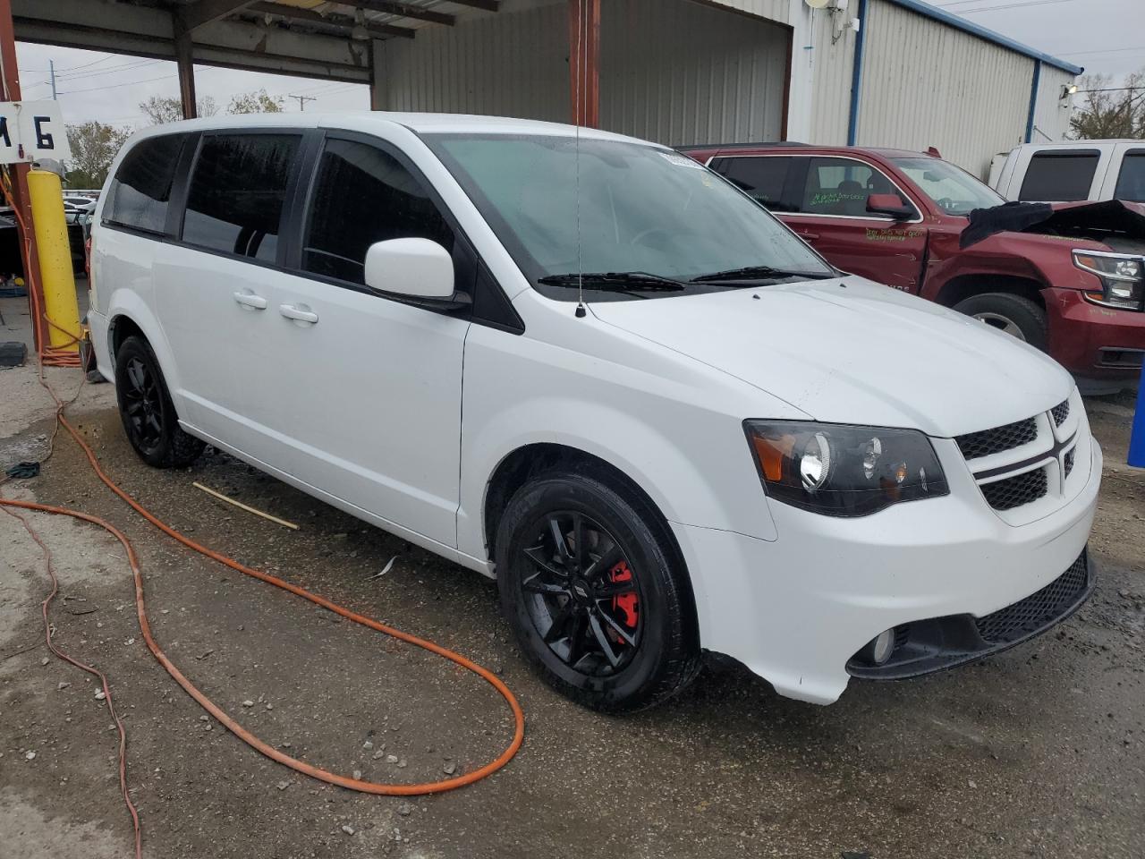 2020 Dodge Caravan VIN 2C4RDGEG6LR187815 Copart auction photo, front end / rear end damage thumbnail 4