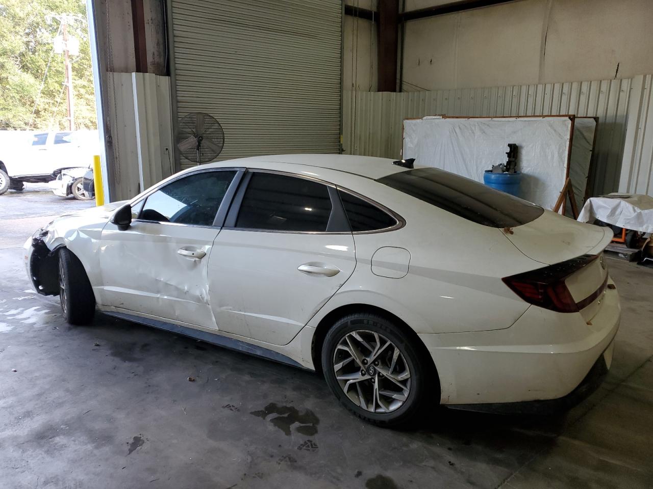 2020 Hyundai Sonata VIN 5NPEL4JA0LH011034 Copart auction photo, front end / side damage thumbnail 2