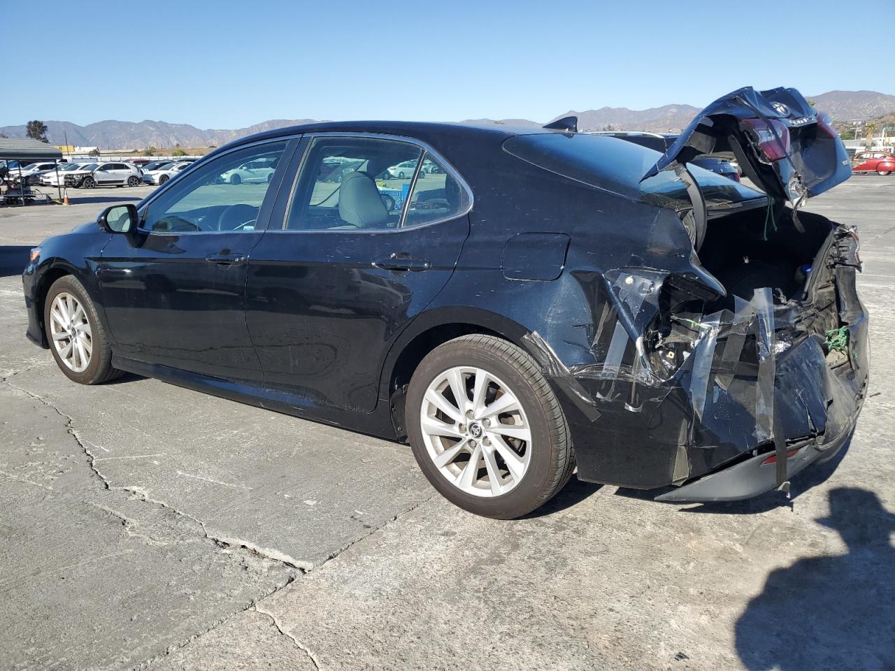 2021 Toyota Camry VIN 4T1C11AK1MU605753 Copart auction photo, rear end damage thumbnail 2