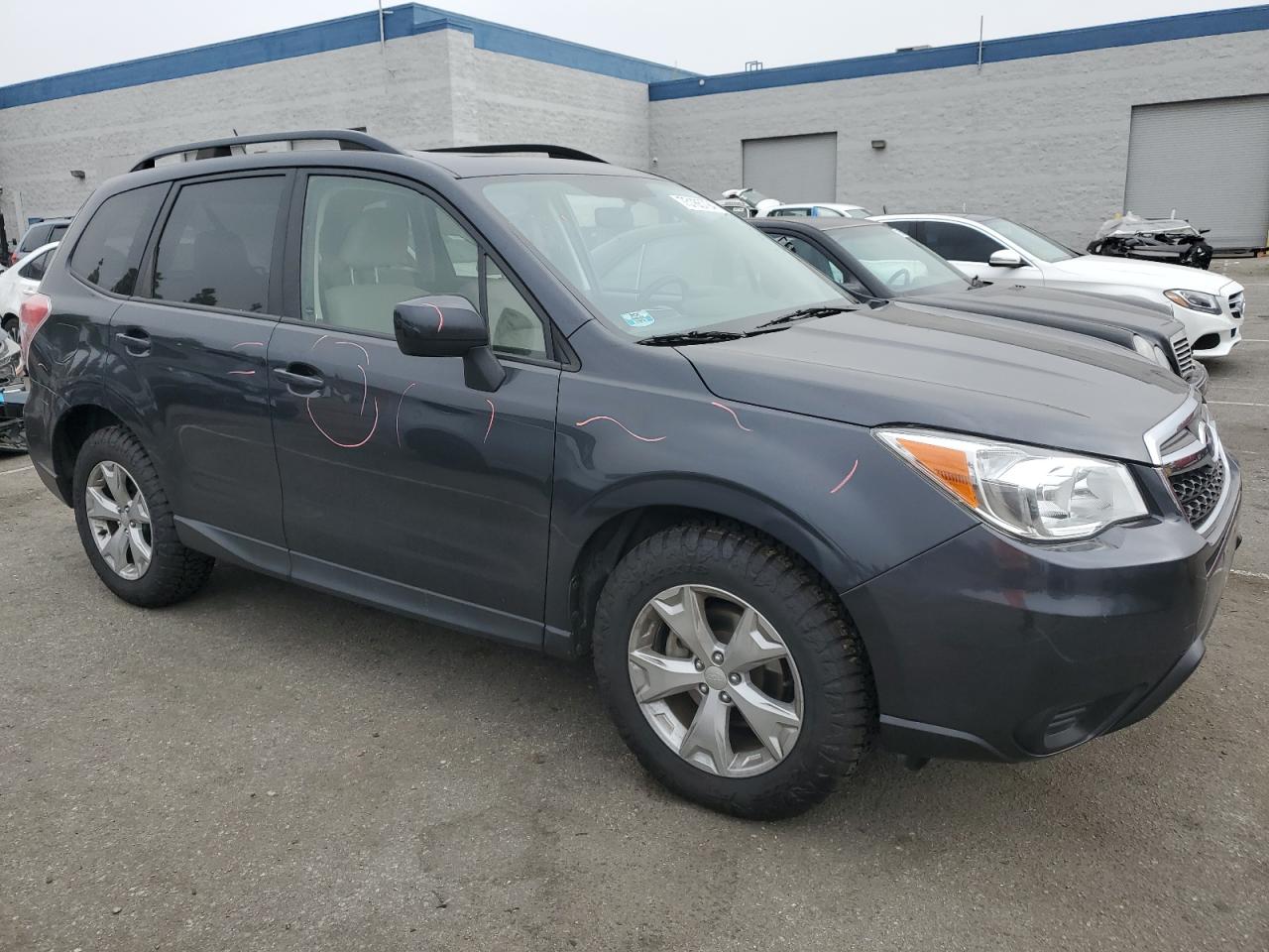 2015 Subaru Forester VIN JF2SJADC4FH824952 Copart auction photo, front end damage thumbnail 4