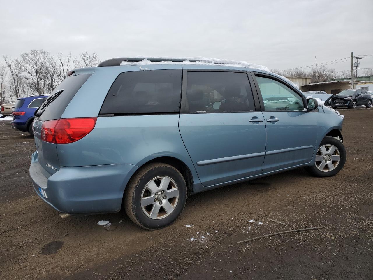 2007 Toyota Sienna VIN 5TDZK23C07S000753 Copart auction photo, front end damage thumbnail 3