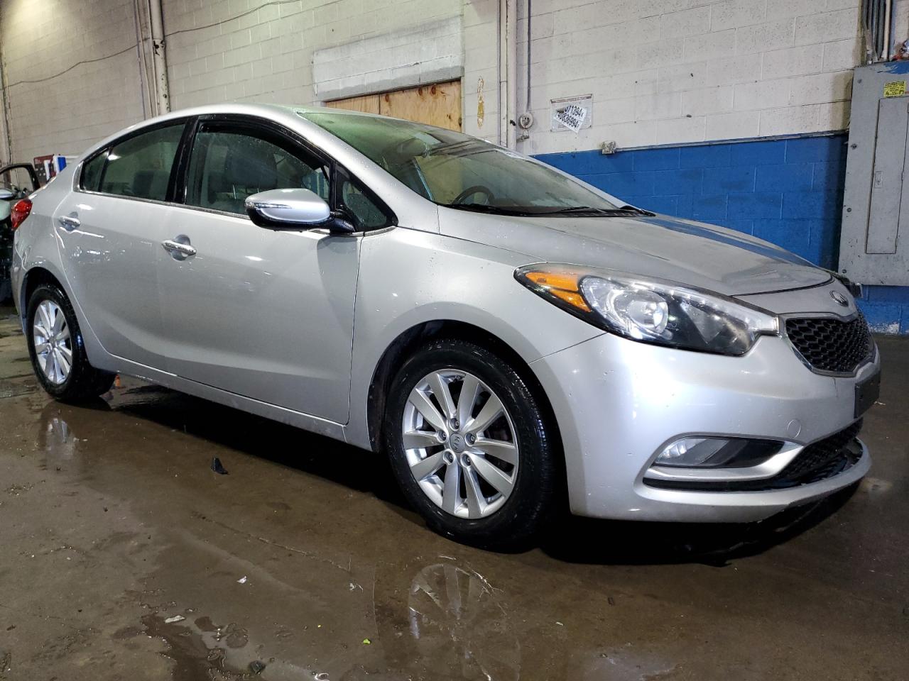 2014 KIA Forte VIN KNAFX4A89E5051098 Copart auction photo, front end / side damage thumbnail 4