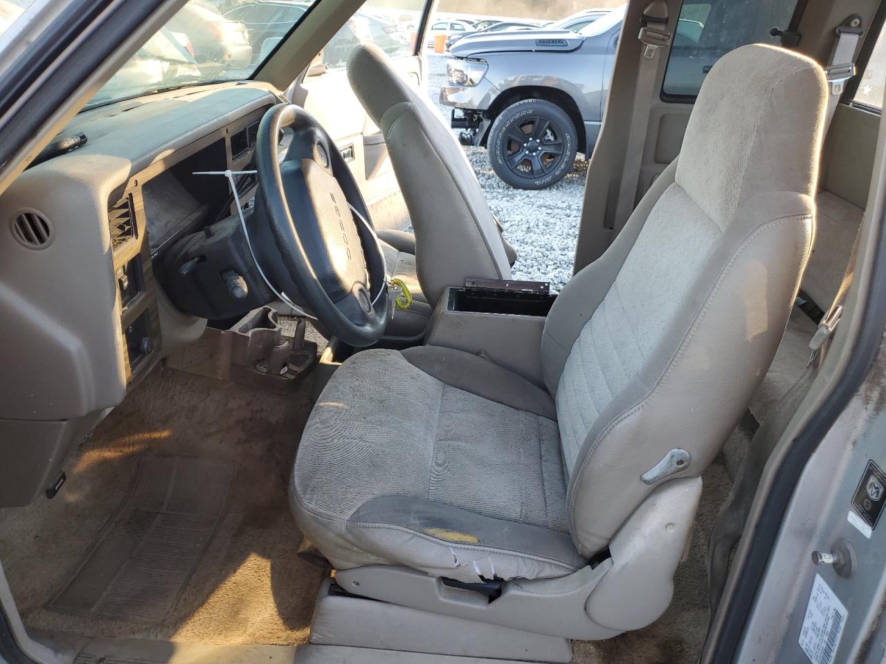 1995 Dodge Dakota VIN 1B7GL23X2SS369220 Copart auction photo, front end damage thumbnail 7