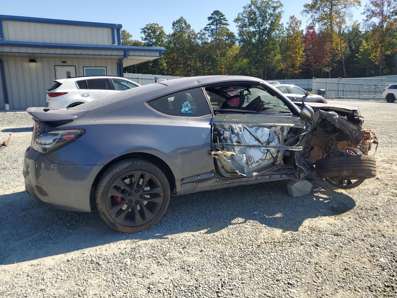 2015 Hyundai Genesis VIN KMHHU6KJ5FU122785 Copart auction photo, all over damage thumbnail 3
