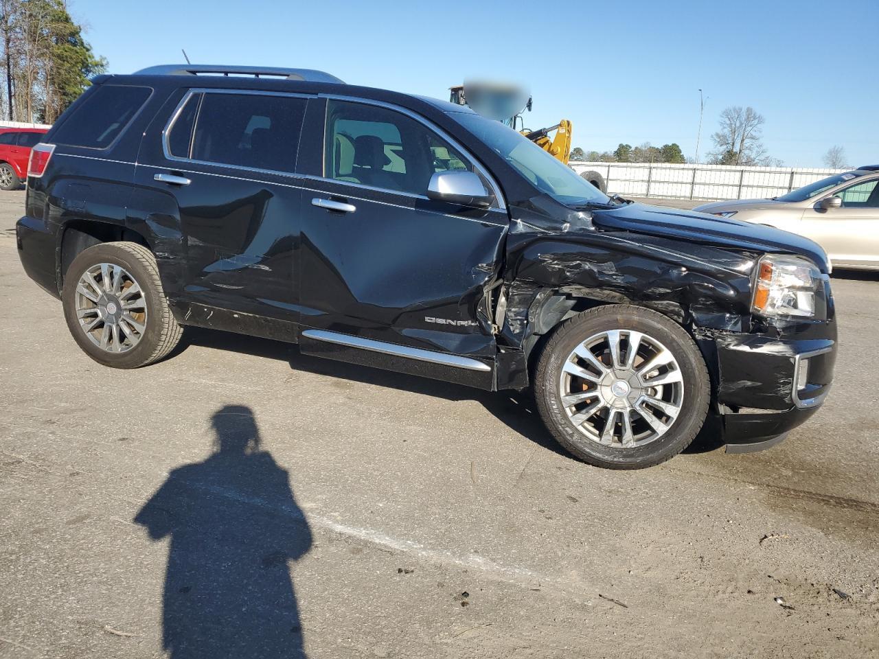 2017 GMC Terrain VIN 2GKFLRE3XH6119643 Copart auction photo, front end / side damage thumbnail 4