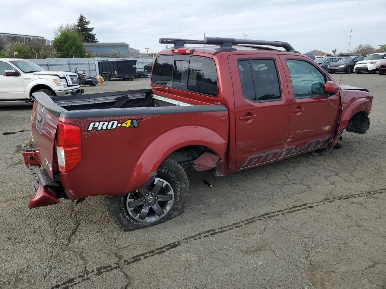 2016 Nissan Navara (Frontier) VIN 1N6AD0EV4GN766241 Copart auction photo, all over damage thumbnail 3