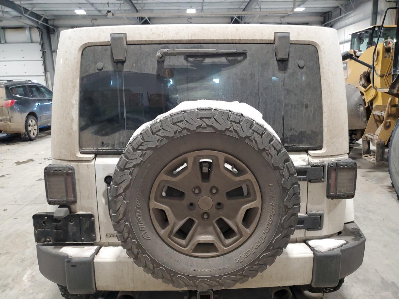 2015 Jeep Wrangler VIN 1C4BJWEG2FL751509 Copart auction photo, minor dent/scratches damage thumbnail 6