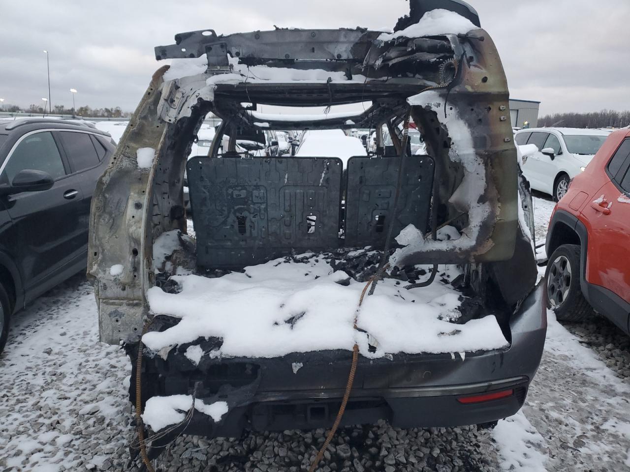 2022 Chevrolet Tahoe VIN 1GNSKRKD9NR327823 Copart auction photo, burn damage thumbnail 6