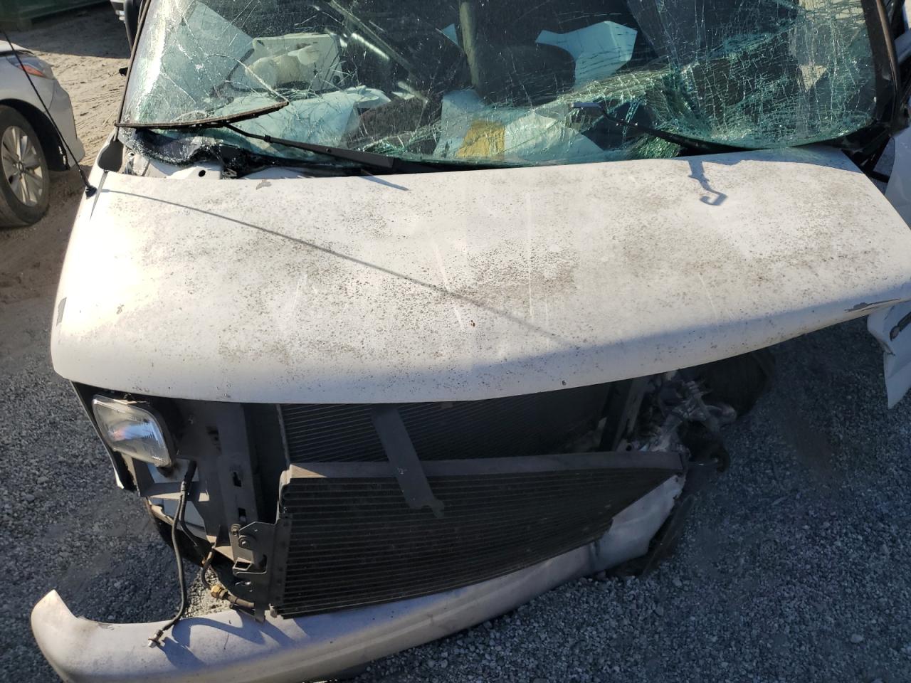 2001 Chevrolet Express VIN 1GCFG15W611109440 Copart auction photo, all over damage thumbnail 13