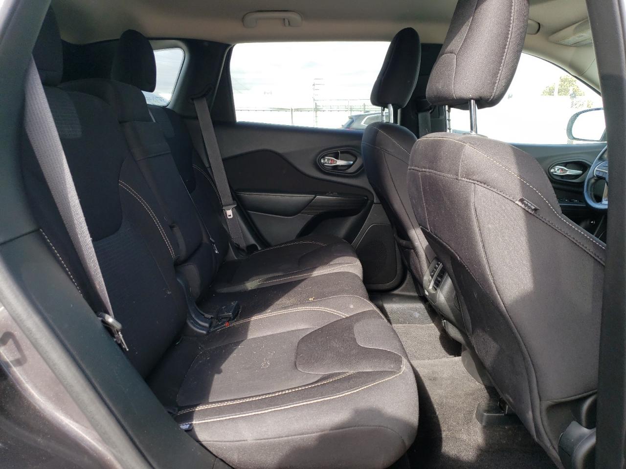 2015 Jeep Grand Cherokee VIN 1C4PJMCB1FW551074 Copart auction photo, front end / hail damage thumbnail 11