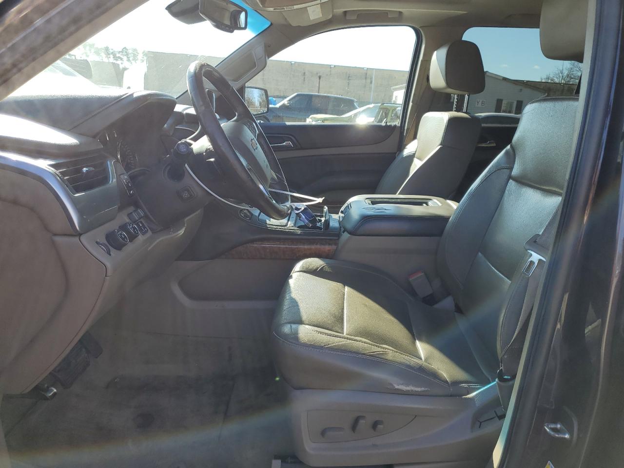 2015 Chevrolet Tahoe VIN 1GNSKCKC8FR169013 Copart auction photo, front end / minor dent/scratches damage thumbnail 7