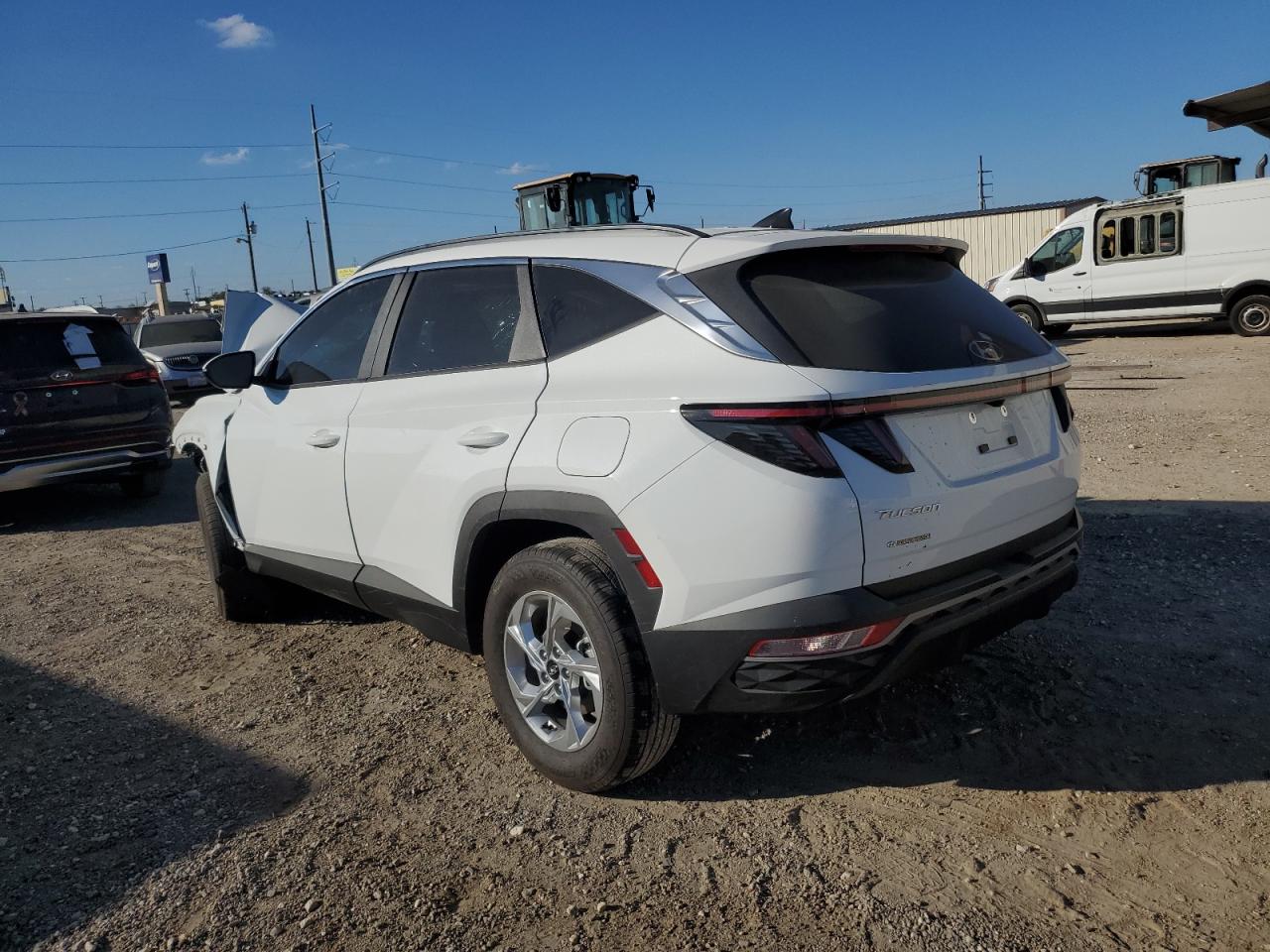 2023 Hyundai Tucson VIN 5NMJB3AE3PH291081 Copart auction photo, front end damage thumbnail 2