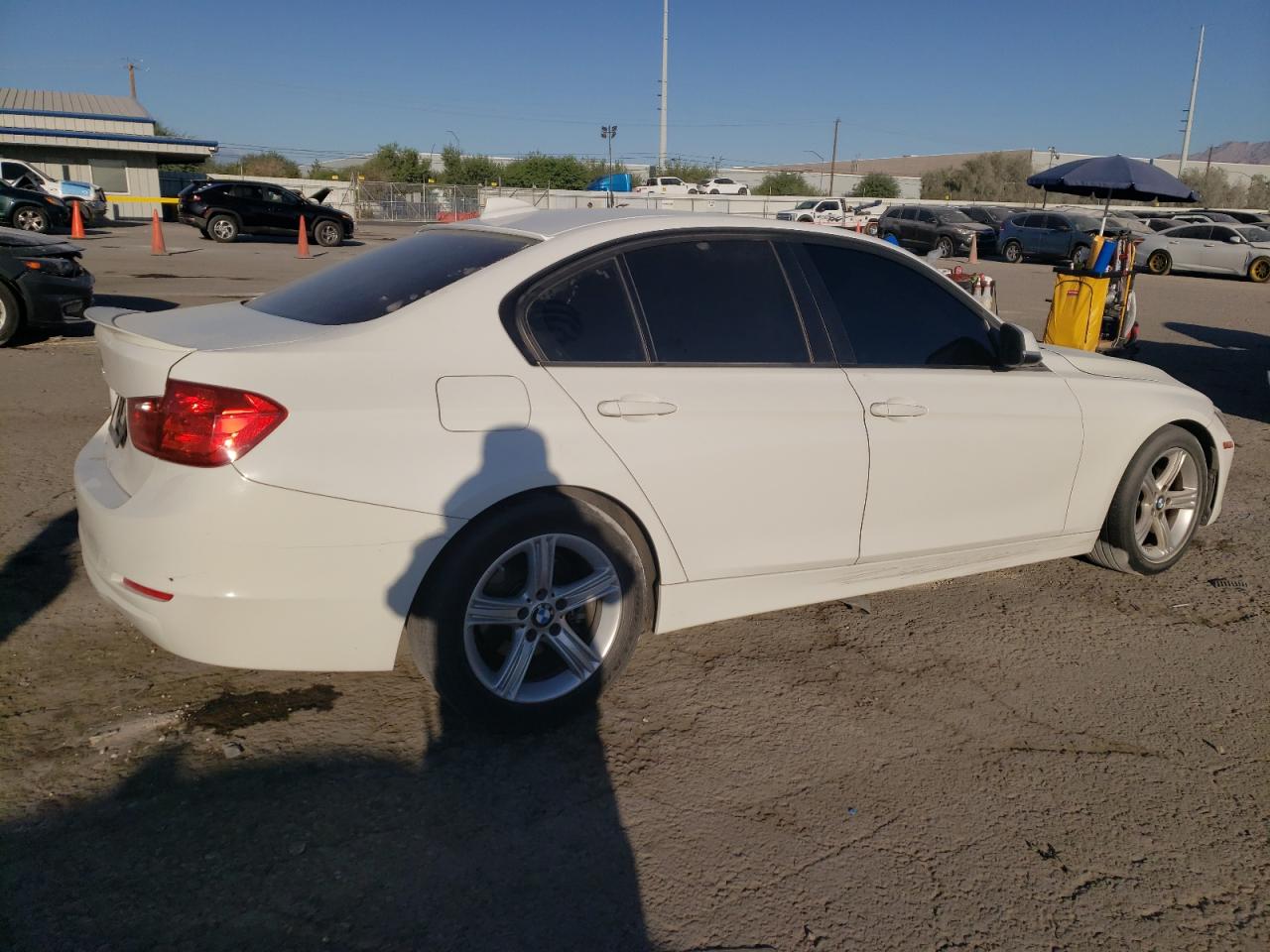 2014 BMW 3er VIN WBA3B1C53EK130951 Copart auction photo, front end damage thumbnail 3
