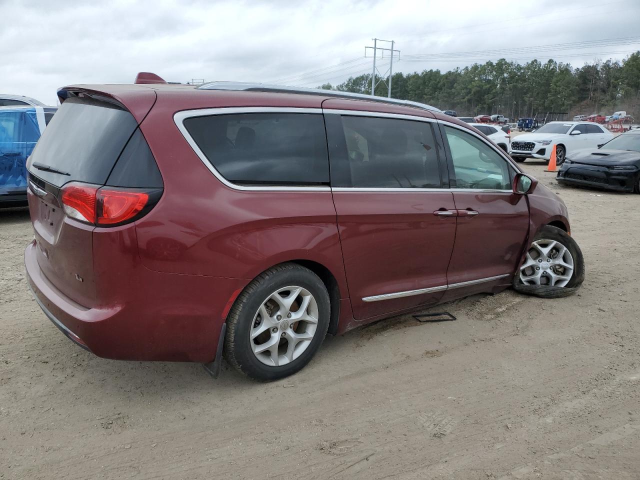 2017 Chrysler Pacifica VIN 2C4RC1EG7HR803836 Copart auction photo, front end damage thumbnail 3