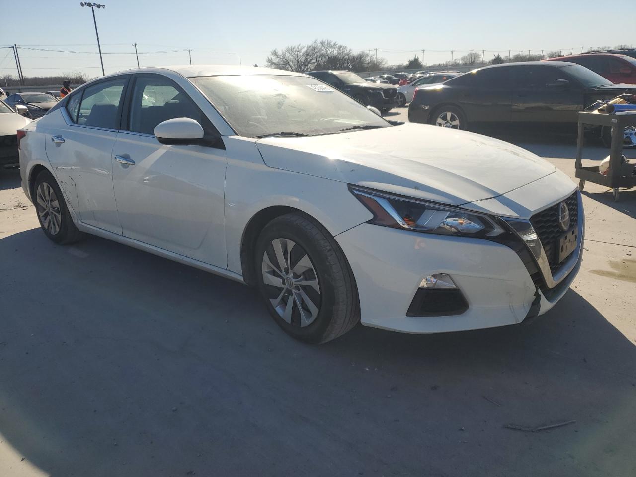2020 Nissan Altima VIN 1N4BL4BV0LC159674 Copart auction photo, side / rear end damage thumbnail 4