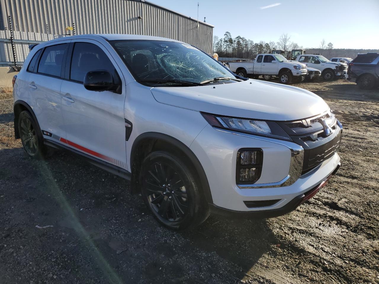2024 Mitsubishi Outlander VIN JA4ARUAU3RU018267 Copart auction photo, vandalism / top/roof damage thumbnail 4