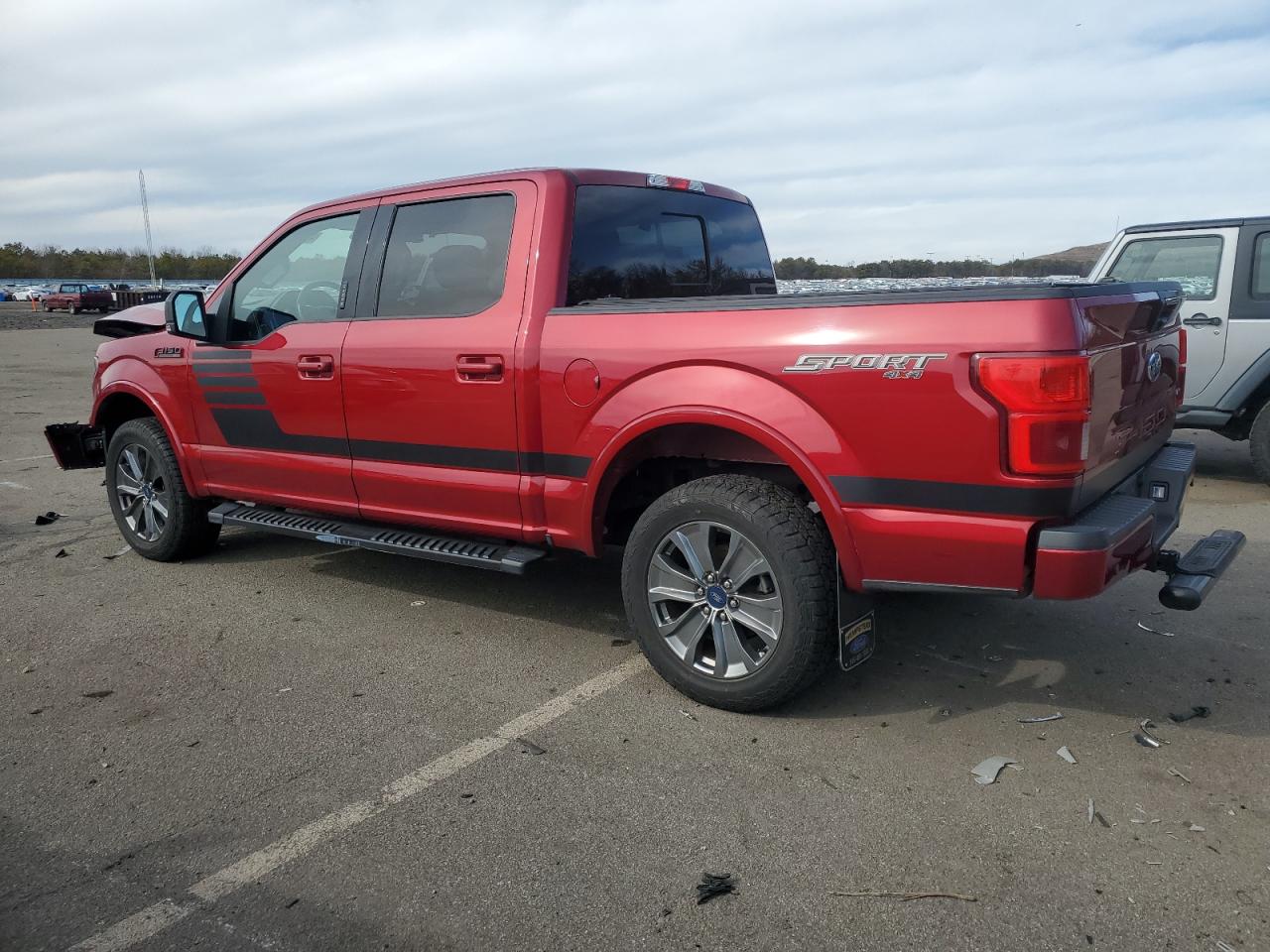 2018 Ford F-150 VIN 1FTEW1EG1JFE33776 Copart auction photo, front end / minor dent/scratches damage thumbnail 2