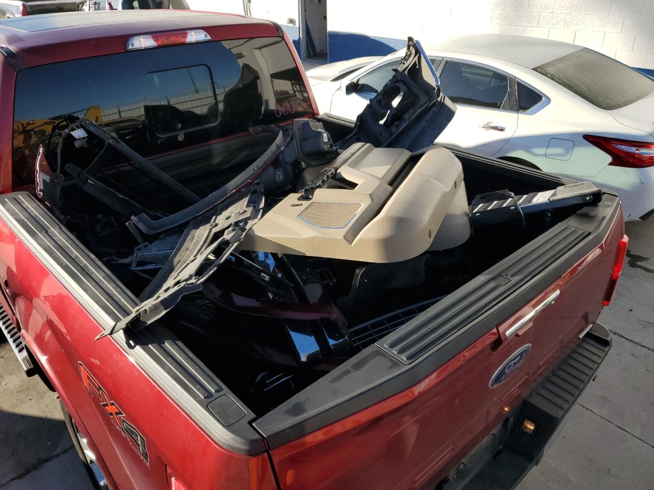2018 Ford F-150 VIN 1FTEW1EG1JFB65652 Copart auction photo, front end damage thumbnail 12