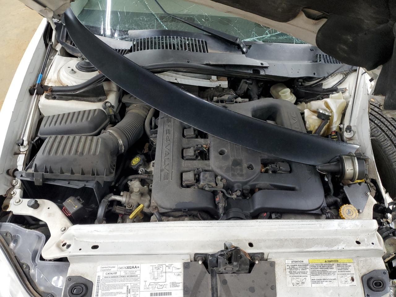 2002 Chrysler Concorde VIN 2C3HD56G62H187417 Copart auction photo, front end / undercarriage damage thumbnail 12