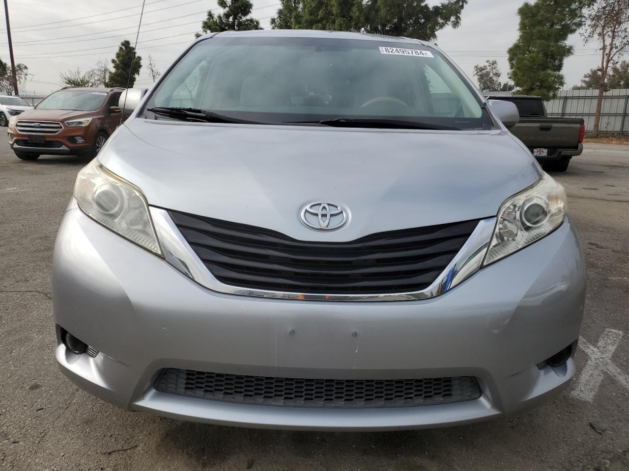2011 Toyota Sienna VIN 5TDKK3DC9BS108254 Copart auction photo, side damage thumbnail 5