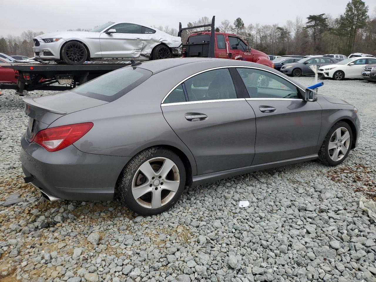 2015 Mercedes-Benz CLA-klasse VIN WDDSJ4EB5FN189236 Copart auction photo, front end / minor dent/scratches damage thumbnail 3