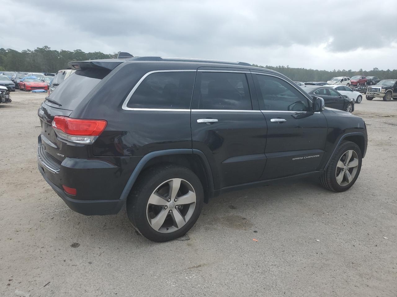 2015 Jeep Grand Cherokee VIN 1C4RJFBG7FC914464 Copart auction photo, rear end / front end damage thumbnail 3