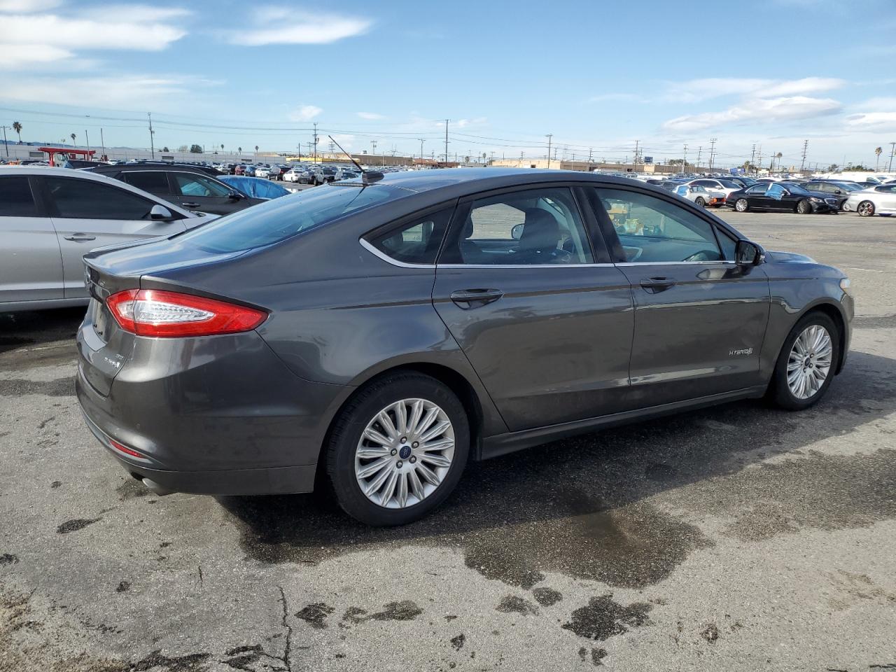 2015 Ford Fusion VIN 3FA6P0LU0FR287472 Copart auction photo, side / rear end damage thumbnail 3