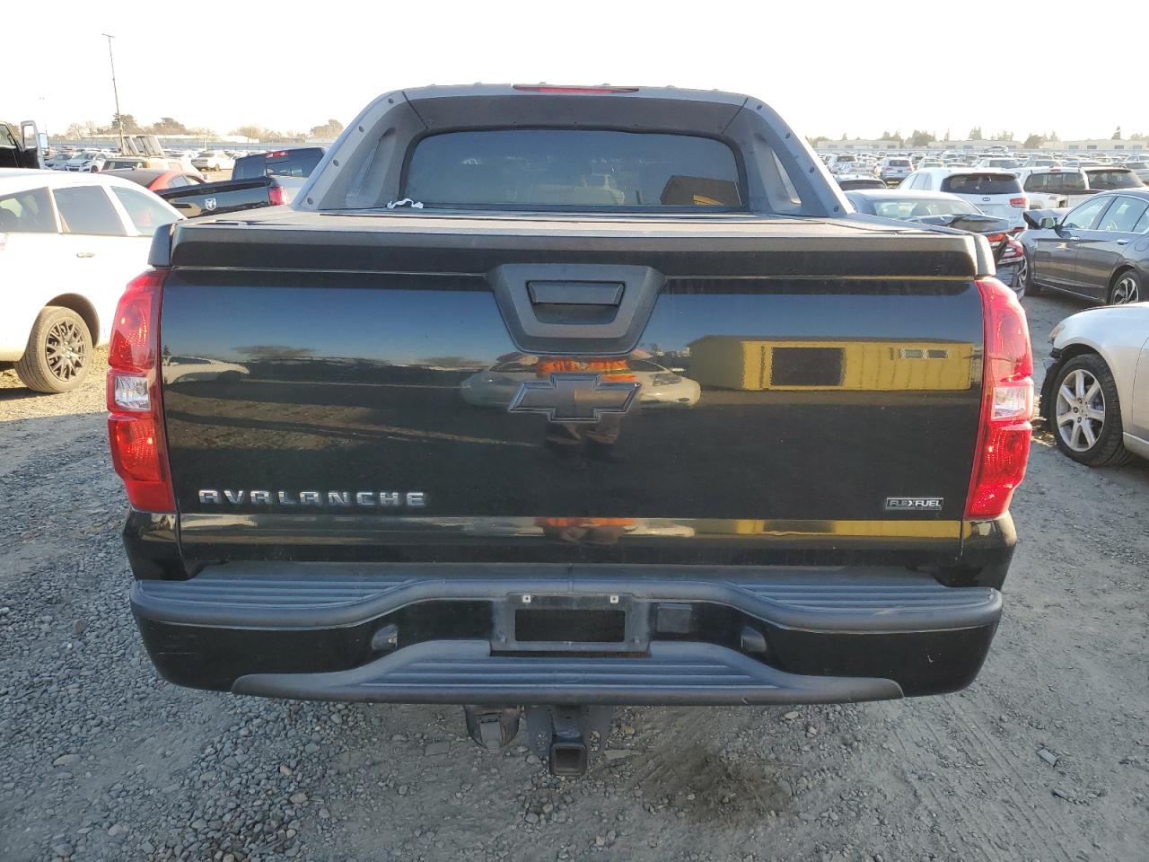 2007 Chevrolet Avalanche VIN 3GNEC12077G315441 Copart auction photo, front end damage thumbnail 6