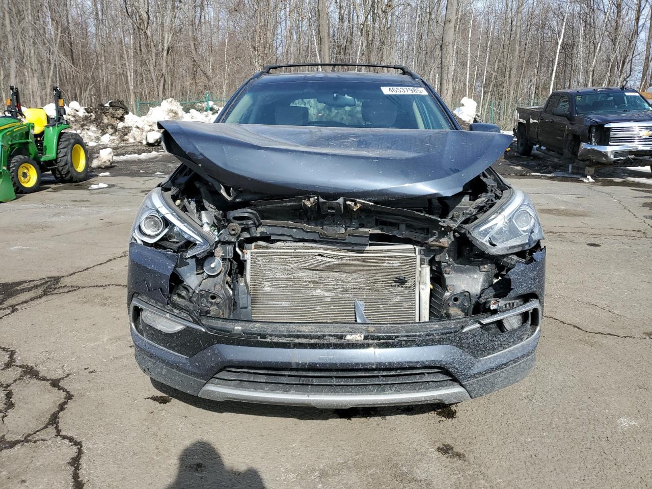 2017 Hyundai Santa Fe VIN 5XYZUDLB0HG409931 Copart auction photo, front end / minor dent/scratches damage thumbnail 5